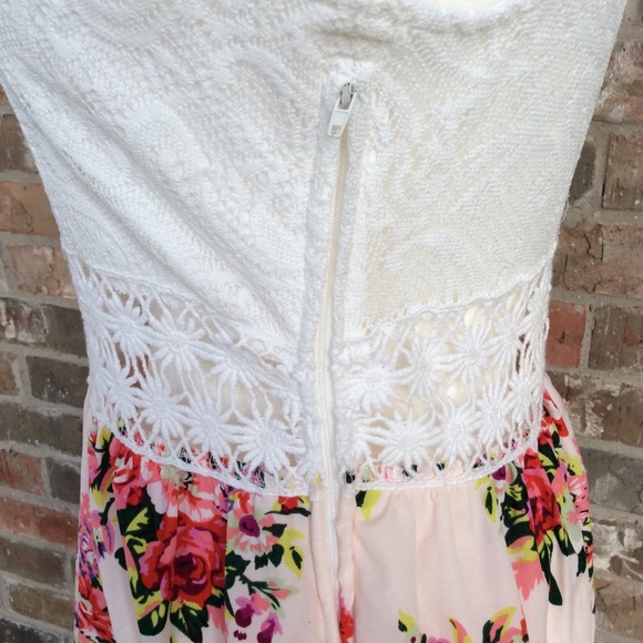 RUE21 FLORAL SUMMER DRESS - Picture 7 of 8